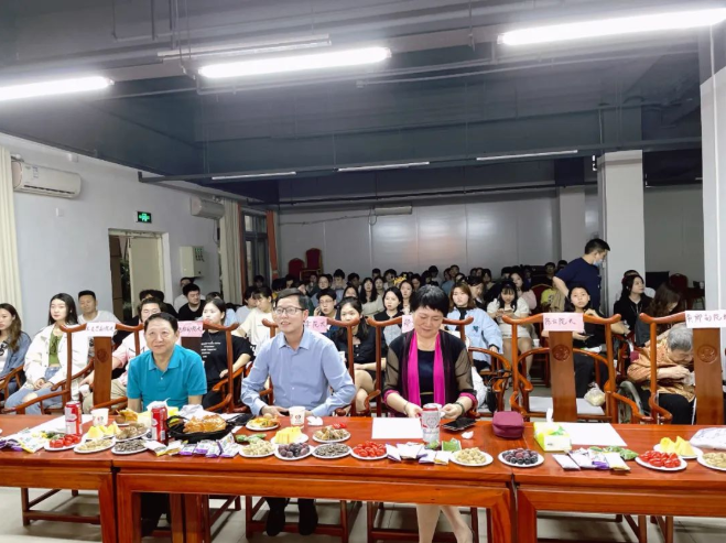 福州国德医院康复科晚会!致敬最美逆行者!