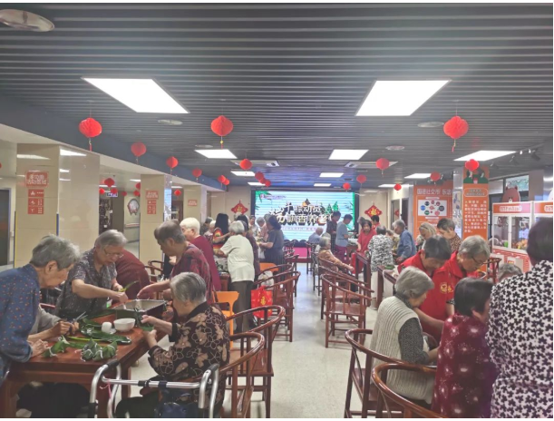 缠一个粽子，国德养老院就是家!