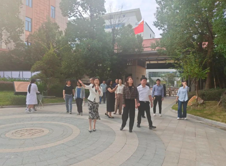唐山市丰南区领导一行莅临国德康养考察调研