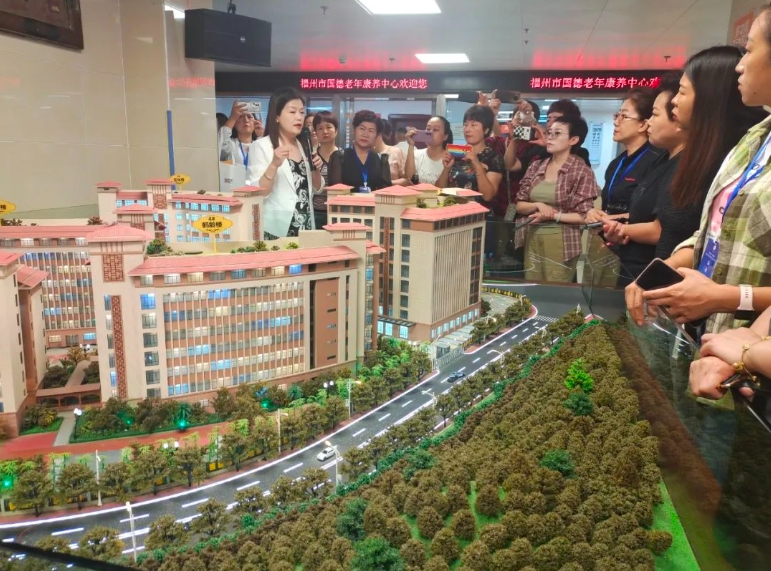 新疆民政系统干部培训班一行莅临国德参观调研