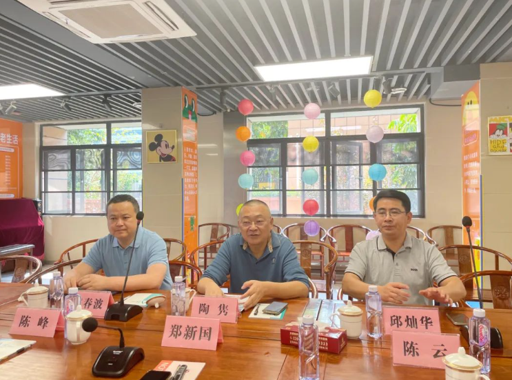 深圳市宝安区民政局领导莅临国德康养调研指导
