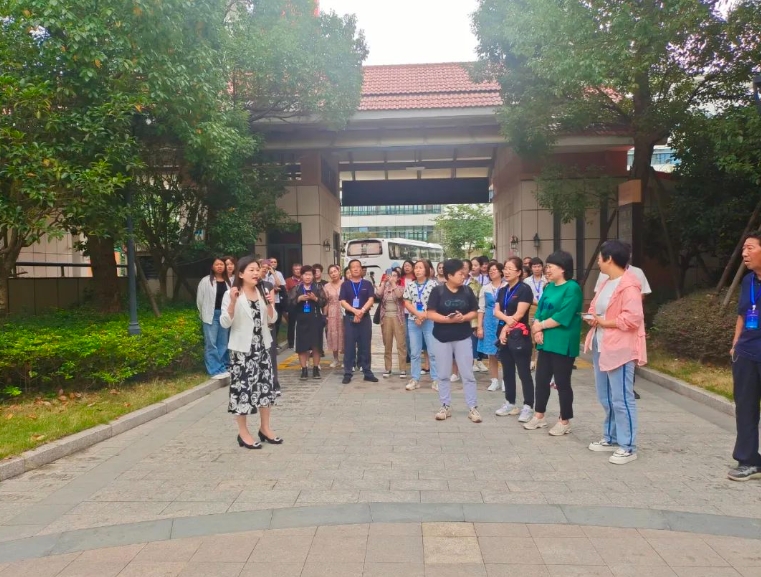新疆民政系统干部培训班一行莅临国德参观调研