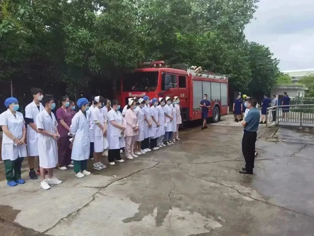 “蓝”“白”携手 护航生命丨我院与市消防救援支队特勤大队共建社会化实训基地！
