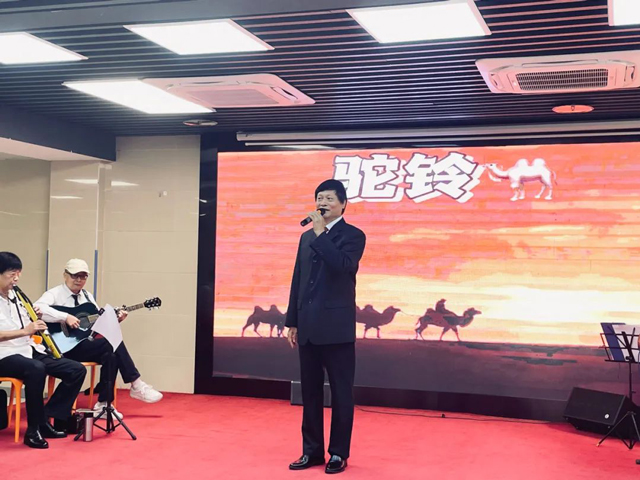 福州馨悦乐队走进国德康养慰问演出