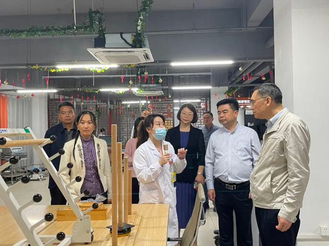 荆州市人大常委会考察组莅临国德康养考察调研