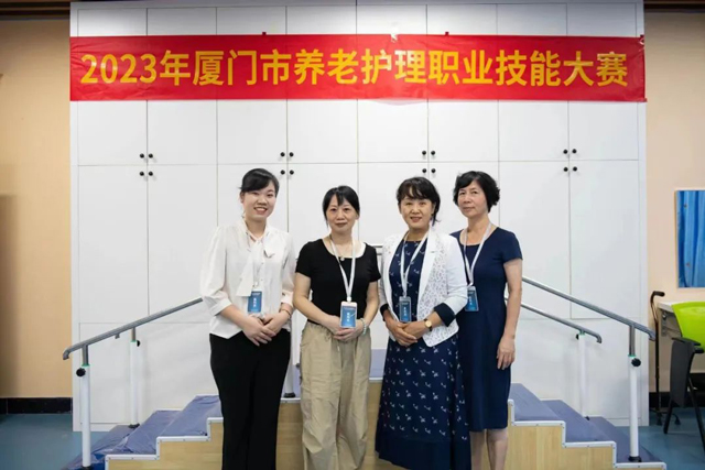 国德医院林芳护士长受邀担任护理职业技能大赛裁判！