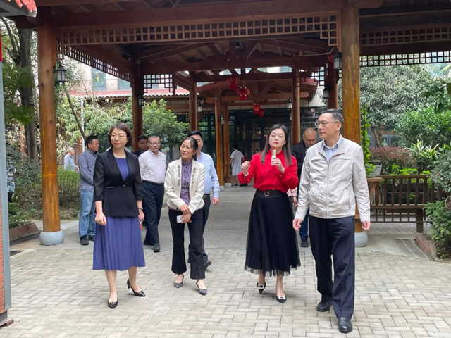 荆州市人大常委会考察组莅临国德康养考察调研