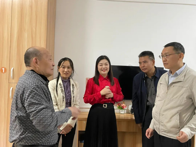 荆州市人大常委会考察组莅临国德康养考察调研