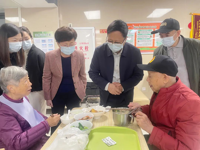 福建省老年事业促进会专家委员会主任委员苏增添莅临国德康养参观指导工作