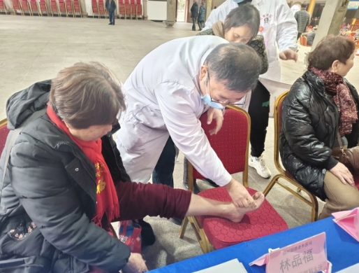 用爱熬粥、用心义诊！拗九节国德南院在行动！