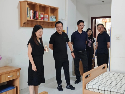 昆明市土投考察团一行莅临国德养老集团参观考察