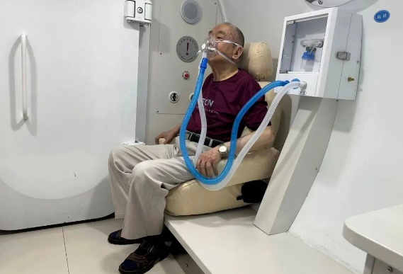 “氧”而防老！高压氧舱助力老年健康！