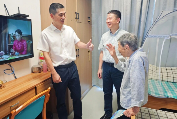 仓山区人民政府考察团一行莅临仓山区社会福利中心参观考察
