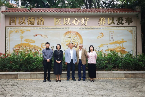 乌鲁木齐市民政局局长冯朝阳莅临福州市国德老年康养中心 乌鲁木齐市民政局局长冯朝阳莅临福州市国德老年康养中心