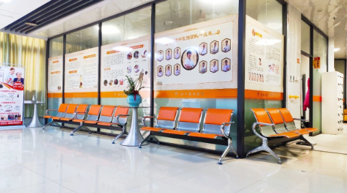 流感高发季预警:今冬发热咳嗽别大意,两类人群需格外警惕! 流感高发季预警:今冬发热咳嗽别大意,两类人群需格外警惕!