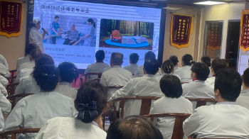 告别“蛮力”，学会“巧力”！看国德护理员如何守护长者的每一步