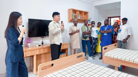 尼日利亚社会保障制度改革发展研修班考察团莅临福州市国德老年康养中心参观考察