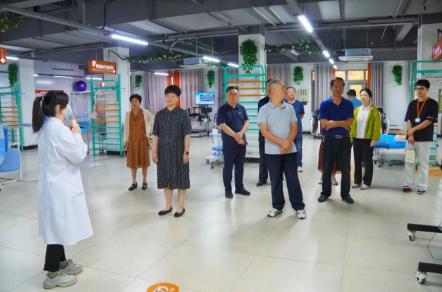 南阳市政协领导一行莅临福州市国德老年康养中心参观调研