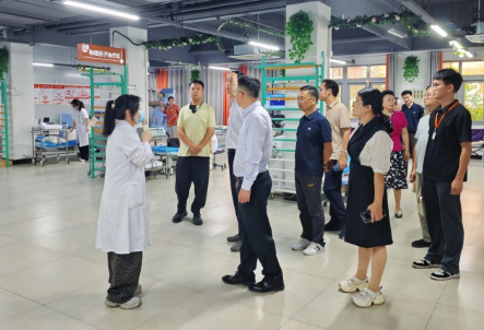 昆明市政协领导一行莅临福州市国德老年康养中心参观调研