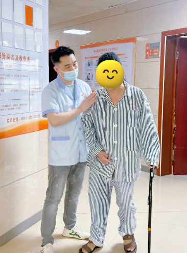 不放弃每一个生命！精准救治与早期康复点亮患者新生