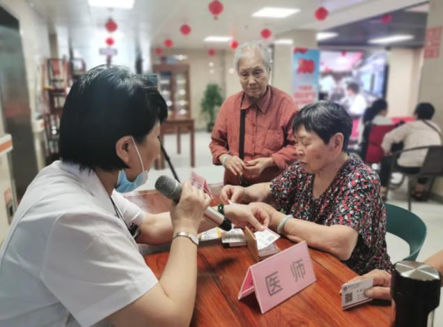 预防认知障碍和摔倒的康复干预”专题义诊活动